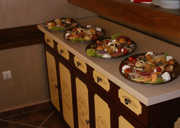 Bed & Breakfast Pensiunea Normandia 3*