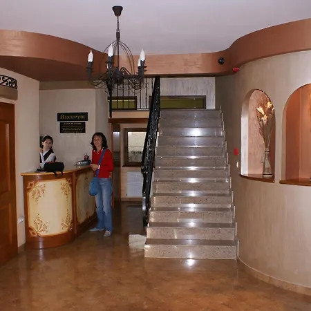 Bed & Breakfast Pensiunea Normandia 3*